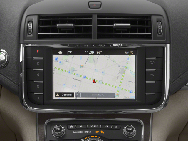 2018 Lincoln Continental Premiere