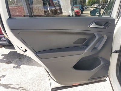 2018 Volkswagen Tiguan 2.0T SEL Premium