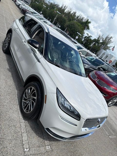 2022 Lincoln Corsair Standard