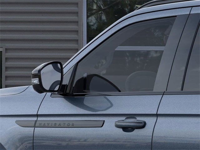 2025 Lincoln Navigator L Reserve Service Loaner