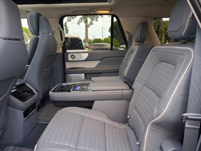 2023 Lincoln Navigator L Black Label
