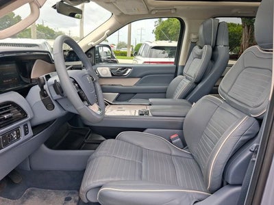 2022 Lincoln Navigator L Black Label