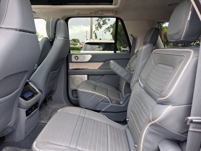 2022 Lincoln Navigator L Black Label