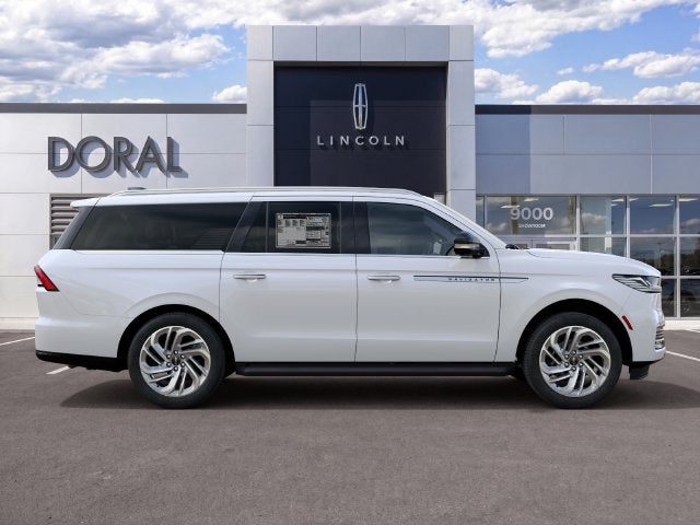 2027 Lincoln Navigator L Premiere