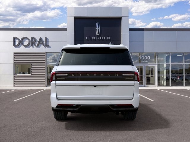2027 Lincoln Navigator L Premiere