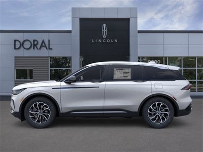 2025 Lincoln Nautilus Premiere Service Loaner