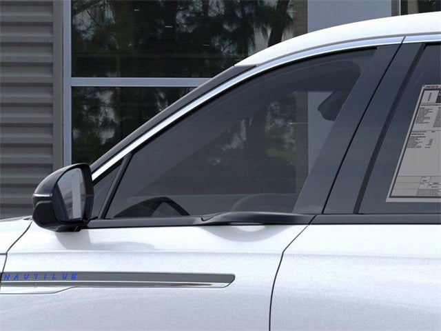 2025 Lincoln Nautilus Premiere Service Loaner