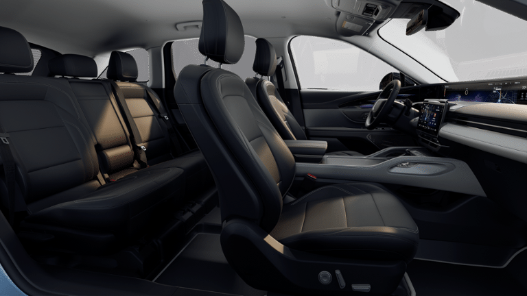 2025 Lincoln Nautilus Premiere Service Loaner