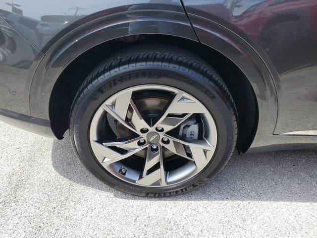 2025 Genesis Electrified GV70 Advanced