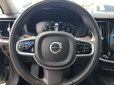 2021 Volvo S60 T5 Momentum