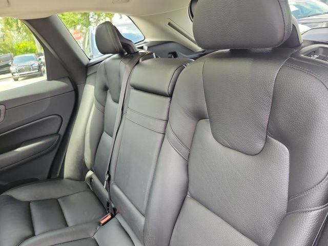 2018 Volvo XC60 T5 Momentum