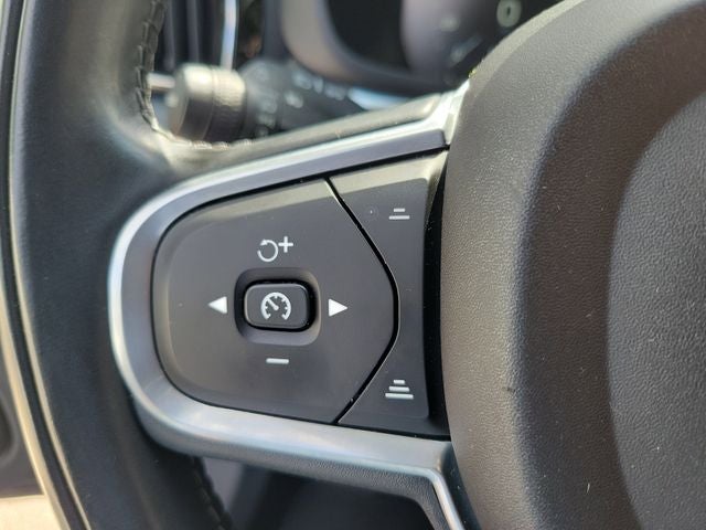 2018 Volvo XC60 T5 Momentum
