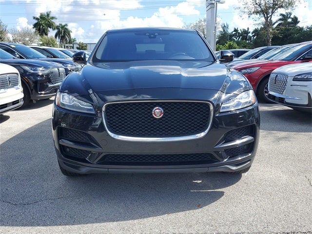 2017 Jaguar F-Pace Prestige