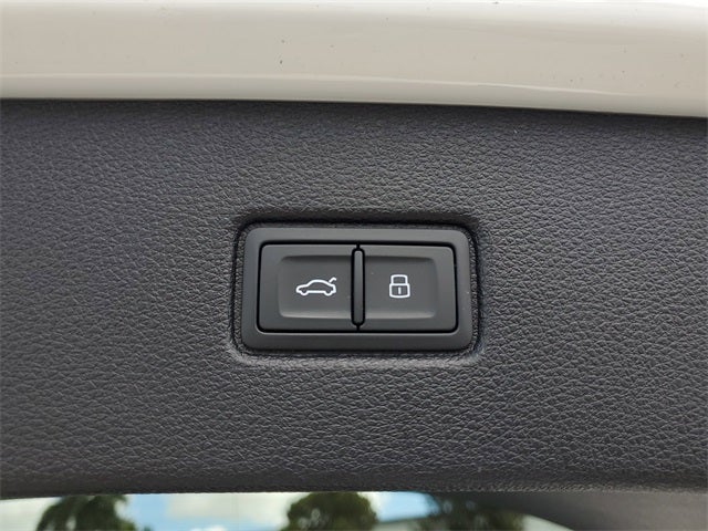 2023 Audi Q7 55 Premium Plus quattro