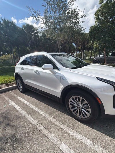 2024 Cadillac XT4 Premium Luxury