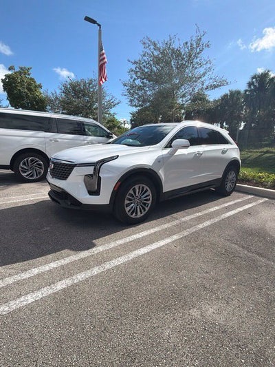 2024 Cadillac XT4 Premium Luxury