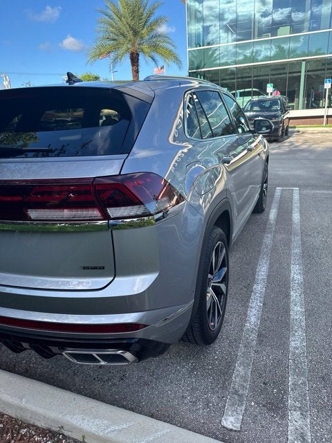 2025 Volkswagen Atlas Cross Sport 2.0T SEL Premium R-Line