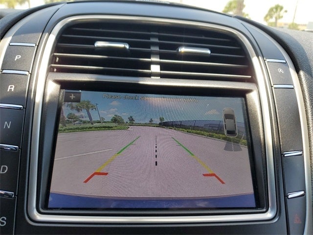 2019 Lincoln Nautilus Select