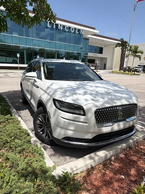 2023 Lincoln Nautilus Standard