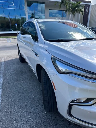 2023 Buick Enclave Essence