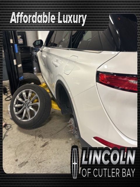 2022 Lincoln Corsair FWD's photo