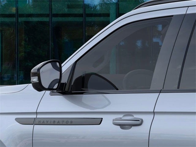 2025 Lincoln Navigator Reserve Service Loaner