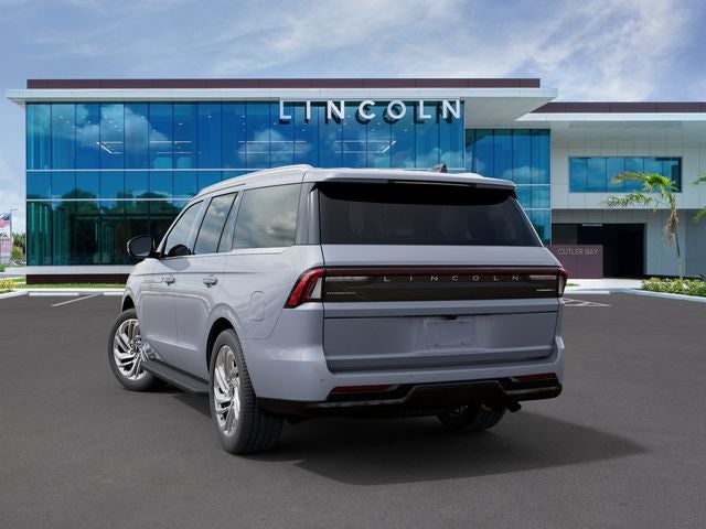 2027 Lincoln Navigator Premiere