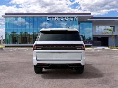 2027 Lincoln Navigator Premiere