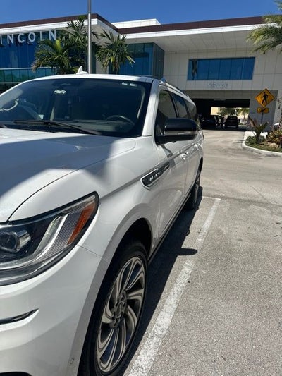 2022 Lincoln Navigator L Reserve