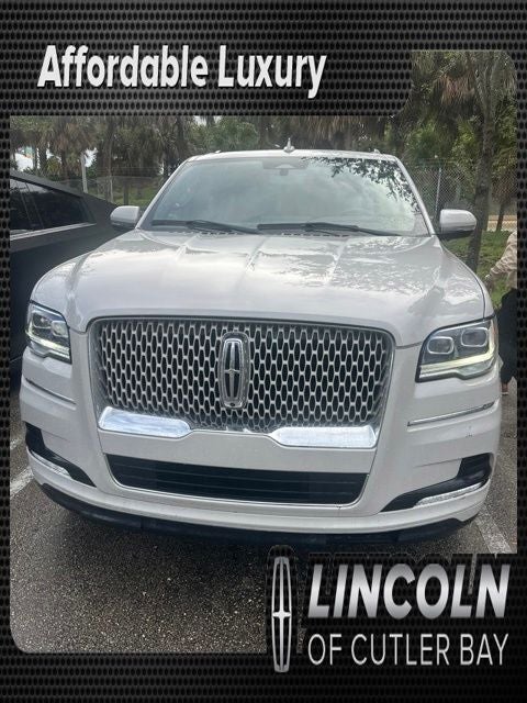2022 Lincoln Navigator L Reserve