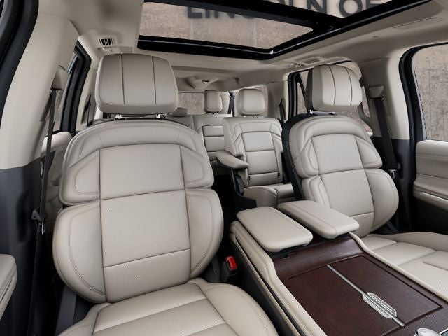 2027 Lincoln Navigator L Reserve