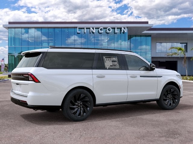 2027 Lincoln Navigator L Reserve