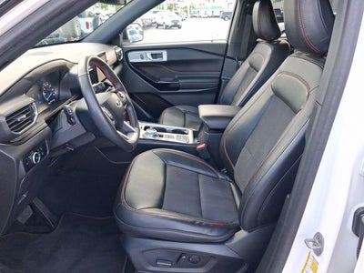 2024 Ford Explorer ST-Line