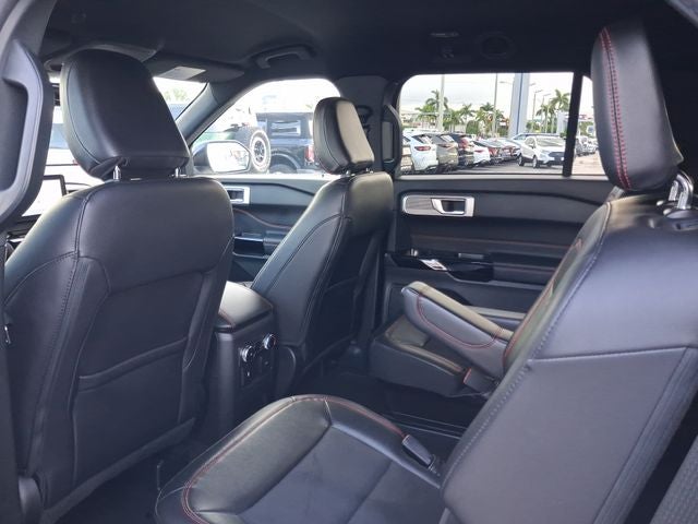 2024 Ford Explorer ST-Line