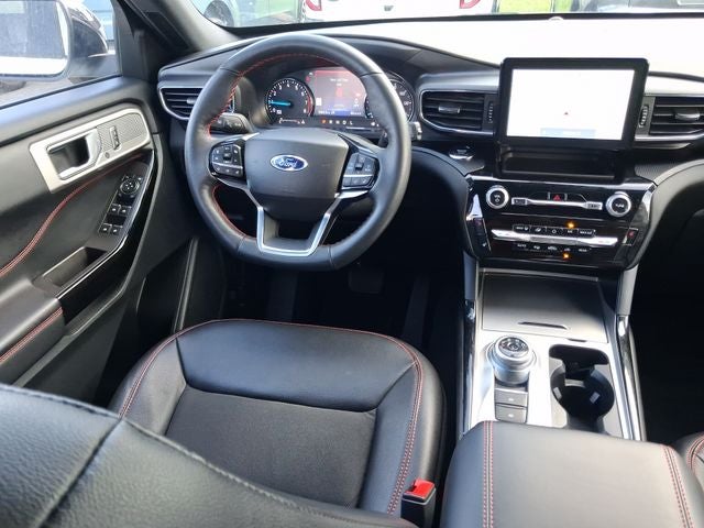 2024 Ford Explorer ST-Line
