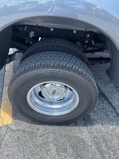 2025 Ford F-350SD Lariat DRW