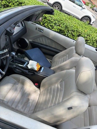 2010 Ford Mustang V6