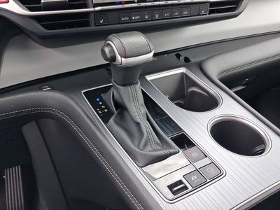 2025 Toyota Sienna XLE 8 Passenger