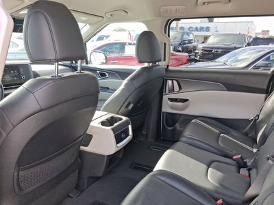 2023 Kia Carnival LX