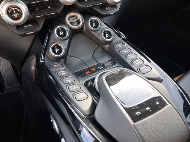 2020 Aston Martin Vantage Base