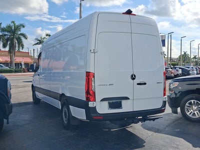 2025 Mercedes-Benz Sprinter 2500 Cargo 170 WB High Roof