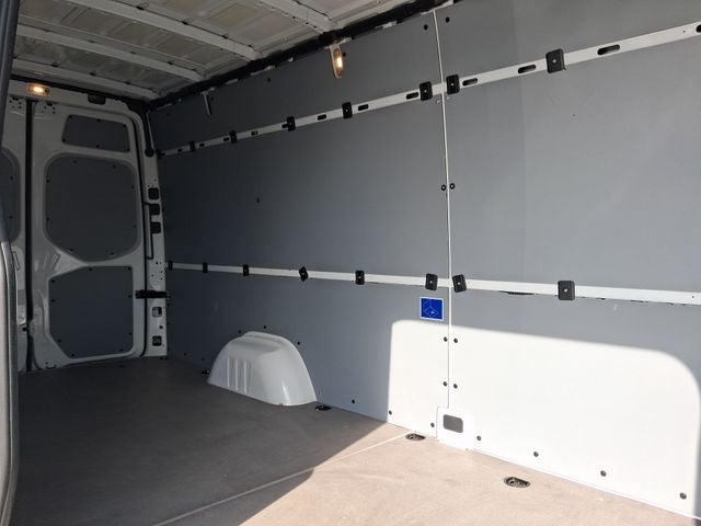2025 Mercedes-Benz Sprinter 2500 Cargo 170 WB High Roof