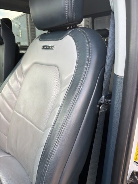 2022 Ford F-350SD Limited