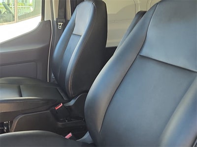2022 Ford Transit-250 Base
