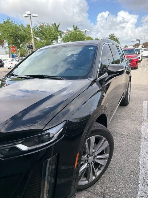 2023 Cadillac XT6 Premium Luxury