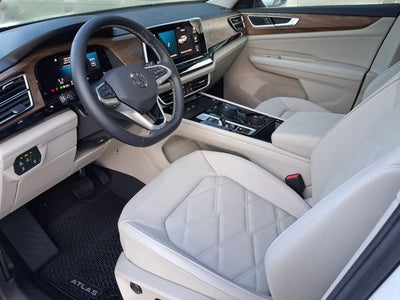 2026 Volkswagen Atlas SE w/Technology