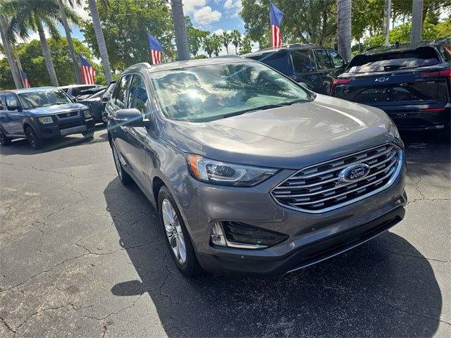 2022 Ford Edge Titanium