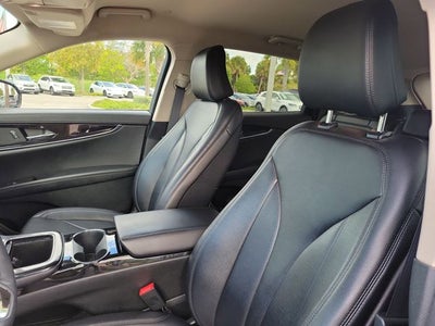 2022 Lincoln Nautilus Standard