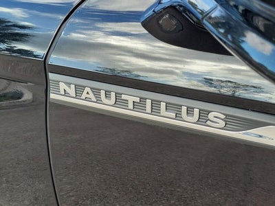 2022 Lincoln Nautilus Standard