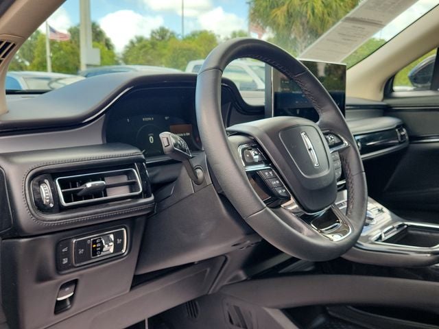 2022 Lincoln Nautilus Standard